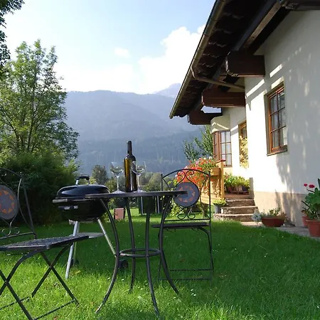 Zweikofelblick Apartment Jenig