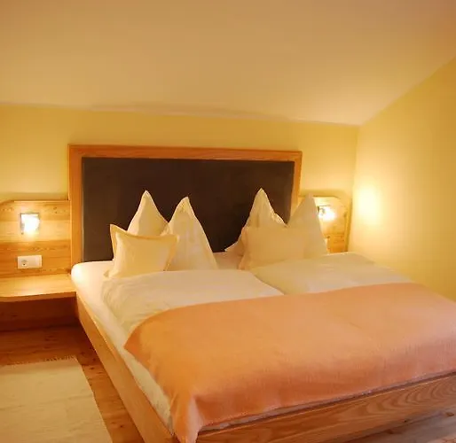 Zweikofelblick Apartament Jenig